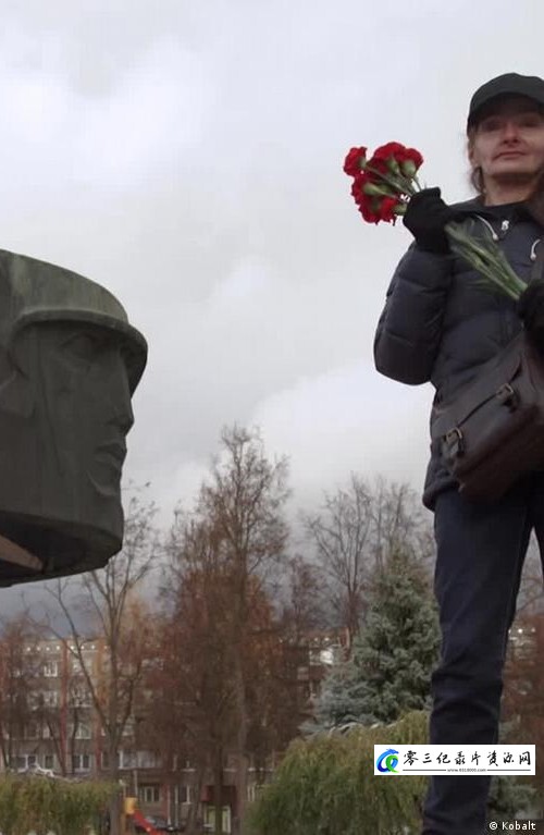 社会生活纪录片《拆除过去:推倒苏联塑像 Demolishing the Past:Toppling Soviet Statues》下载-零三纪录片资源网